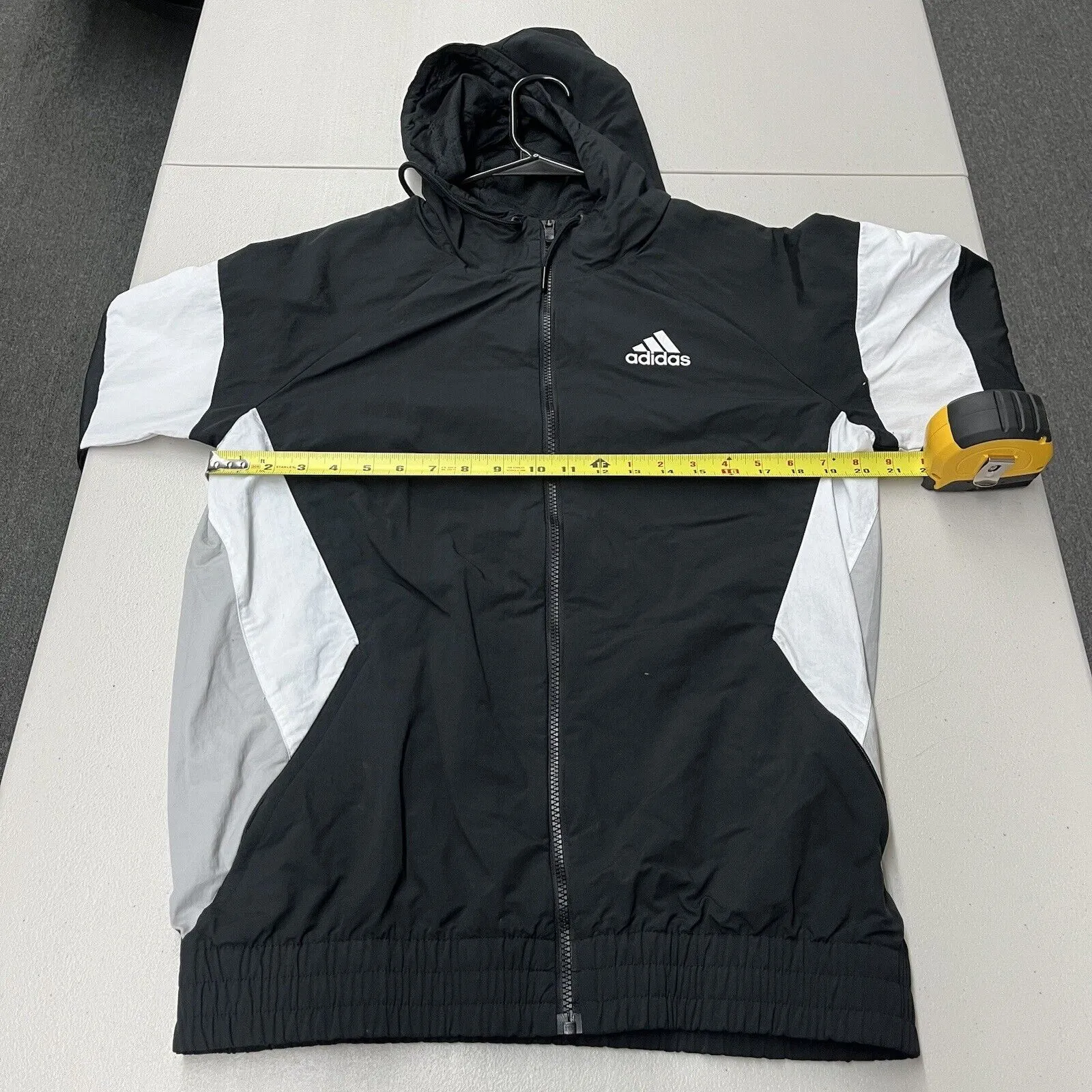 Adidas Windbreaker Jacket White Black Colorblock Hooded Full Size Small