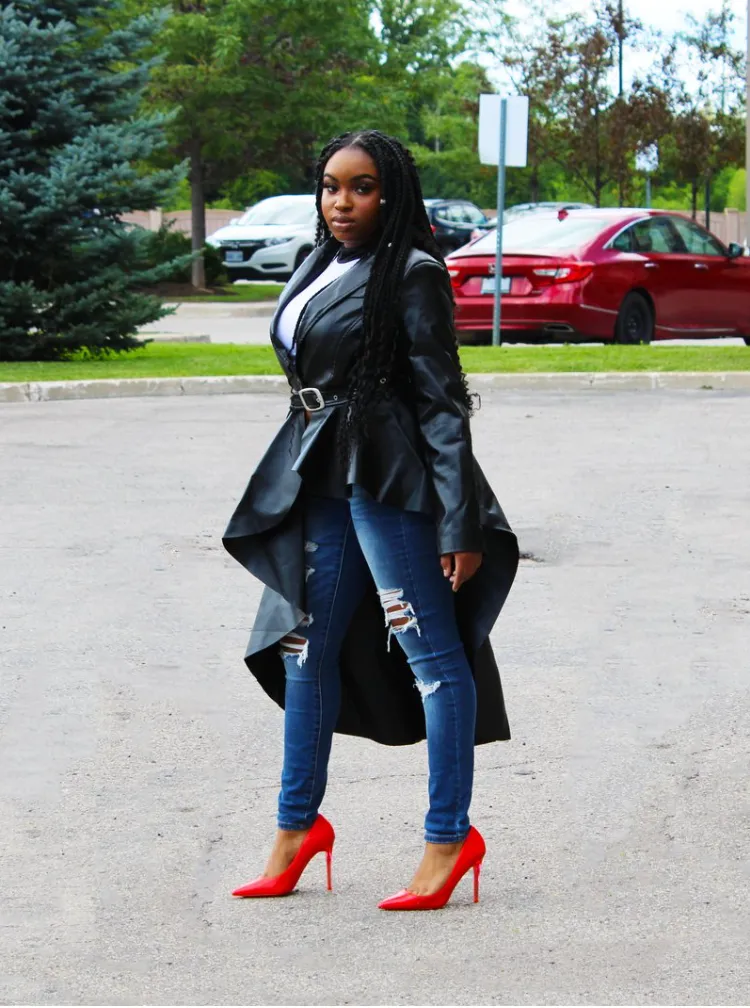 DAUNTLESS Plunging V-Neck Overcoat With Midi Train