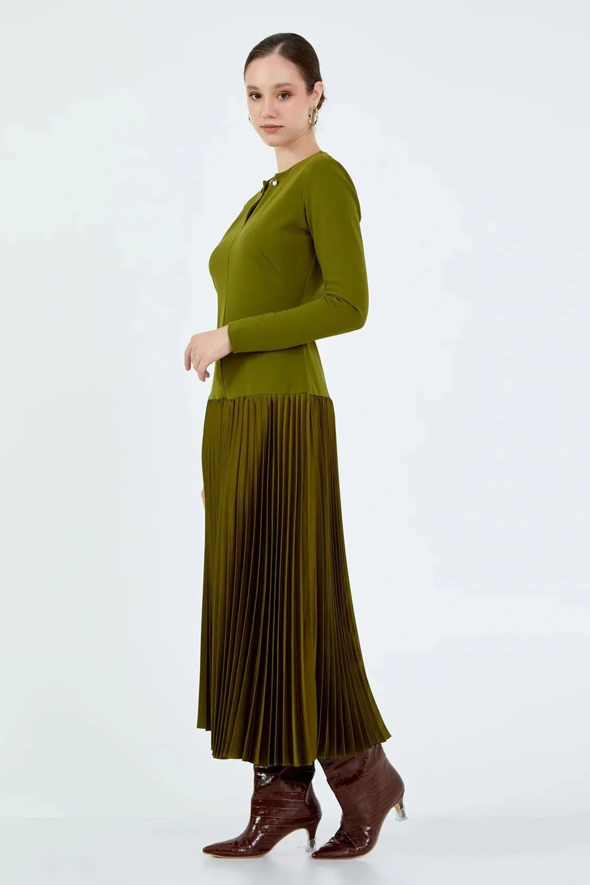 Dress with Pleated Skirt Green