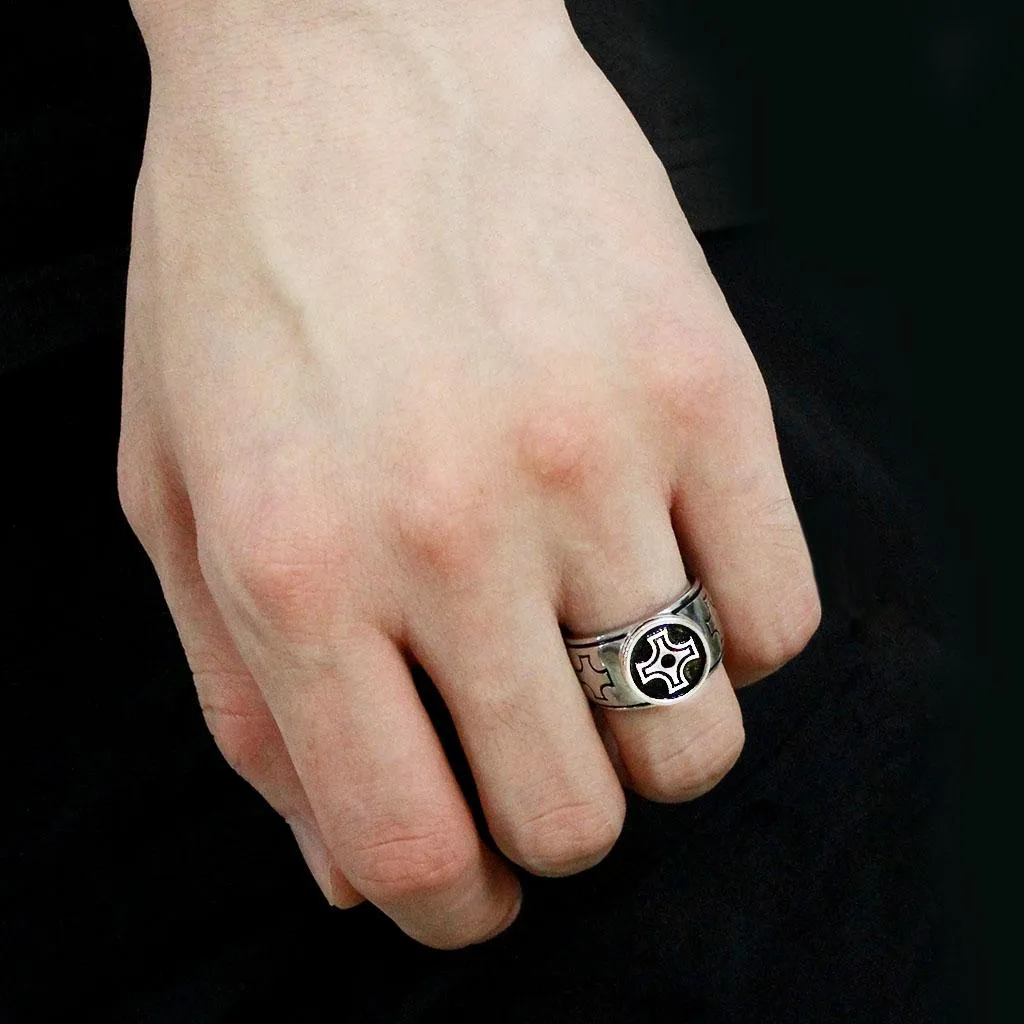 High polished (no plating) Stainless Steel Ring with Top Grade Crystal in Jet for Women Style TK3617