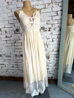 Scott Lace Maxi Dress in Cream