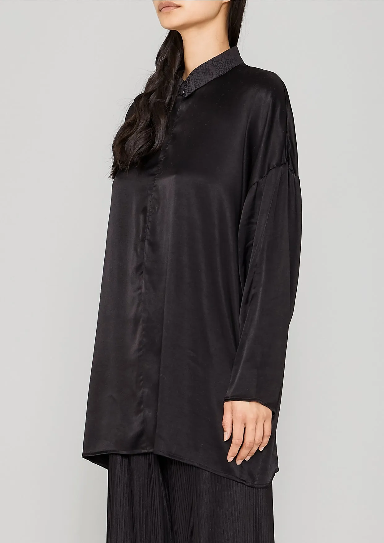 SHIRT COLLAR ZIP - SILKY RAYON SATIN black