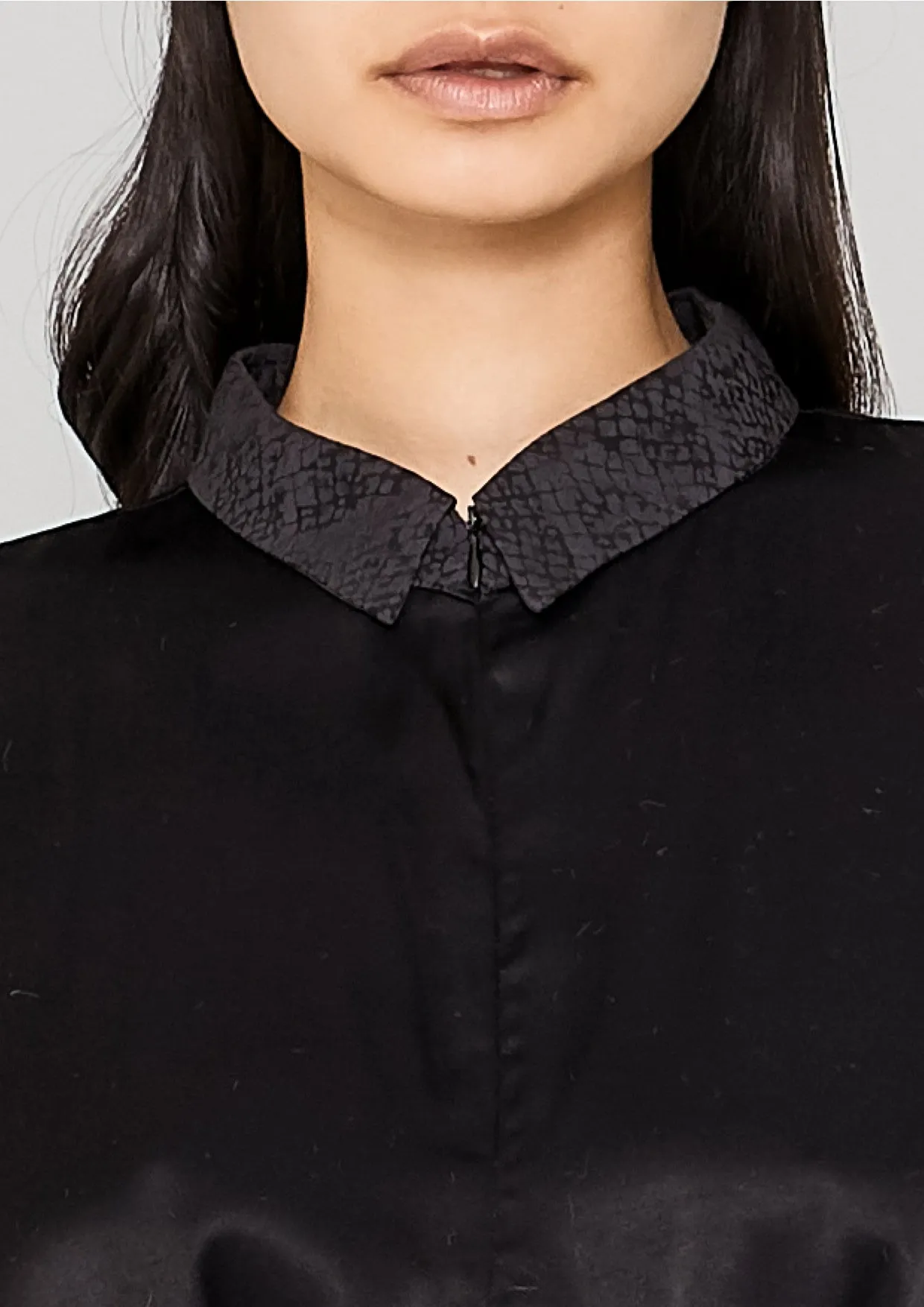 SHIRT COLLAR ZIP - SILKY RAYON SATIN black