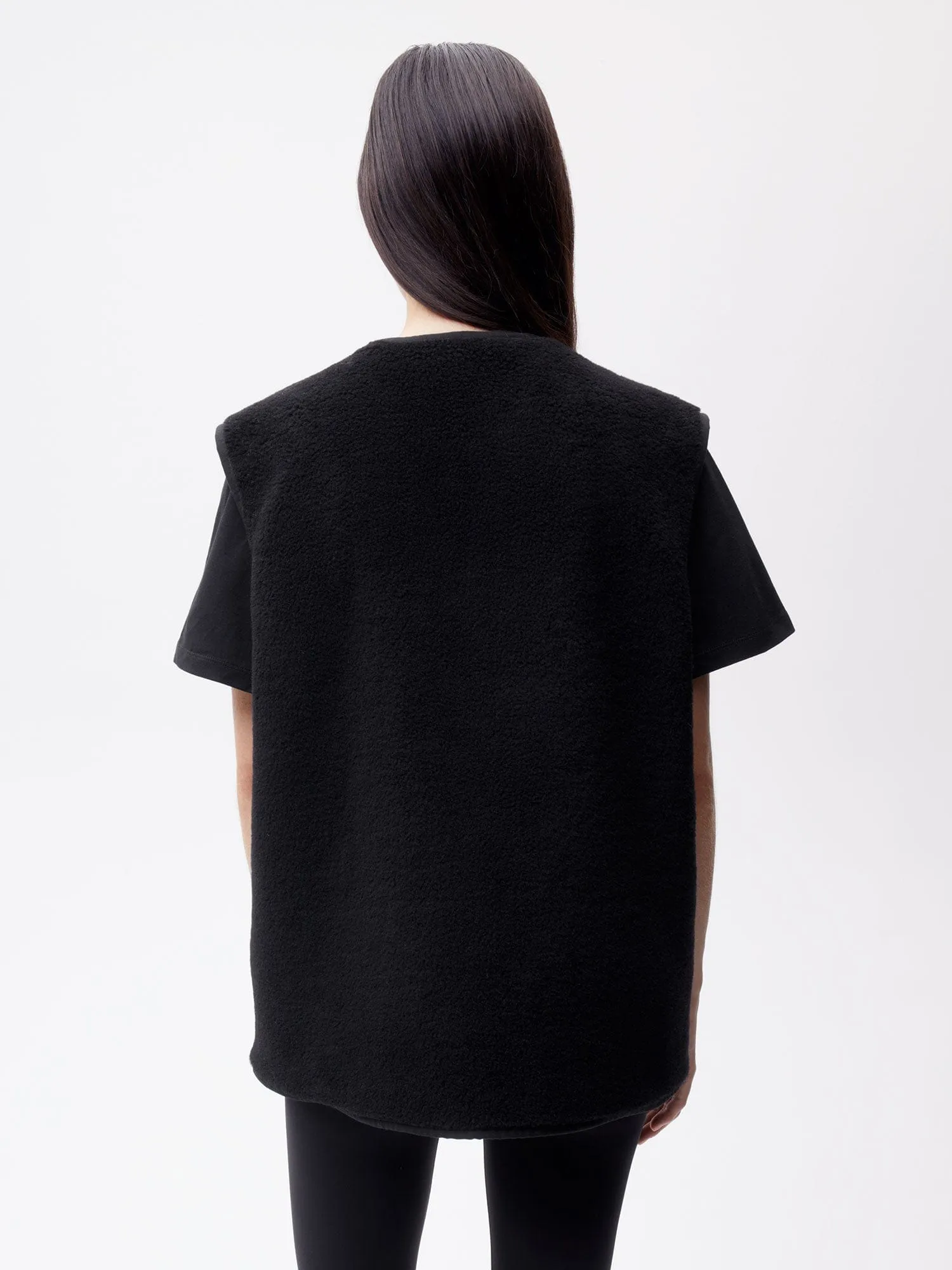 Womens Recycled Wool Fleece Gilet—black