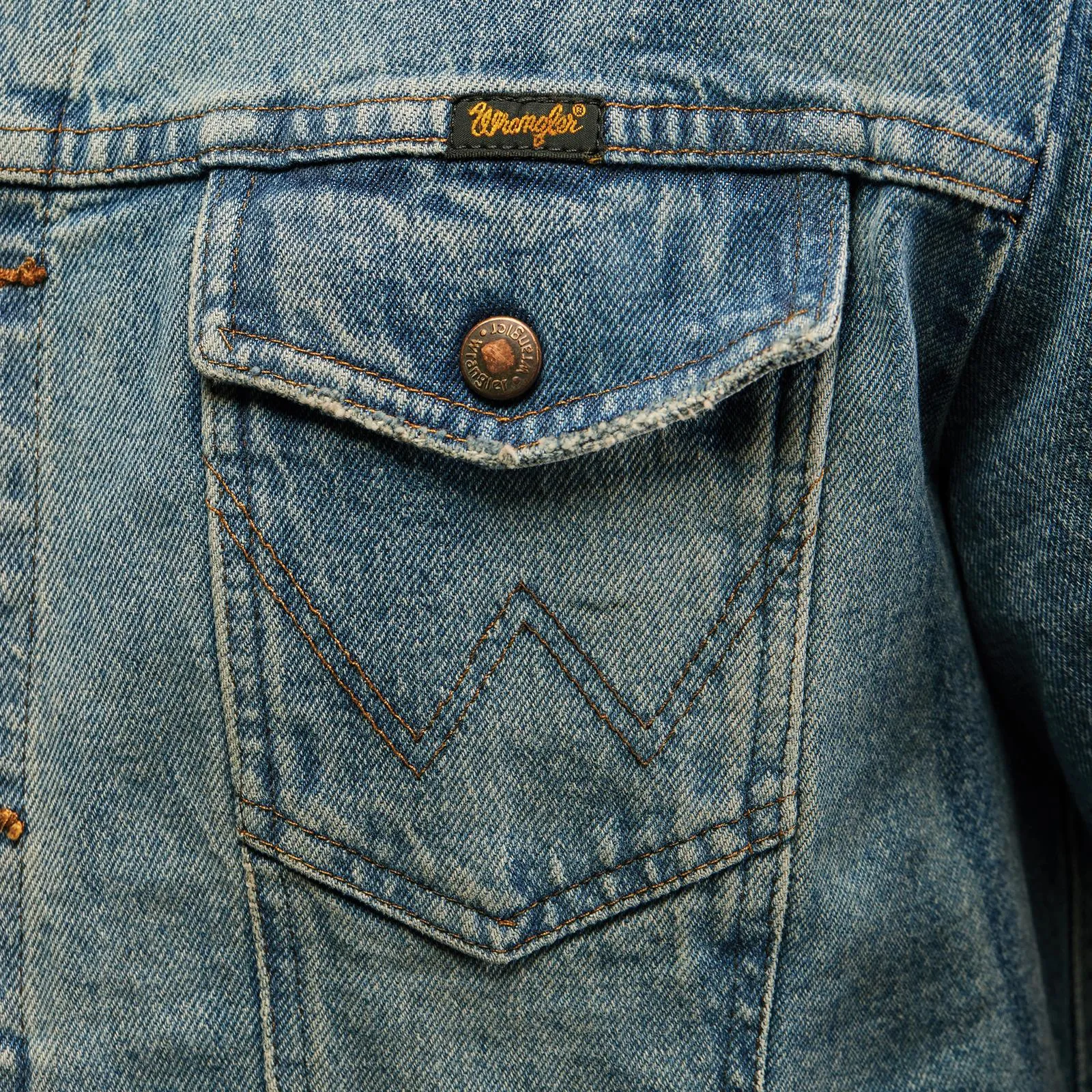 Wrangler Men's Vintage Inspired Unlined Denim Jacket in Antique Blue